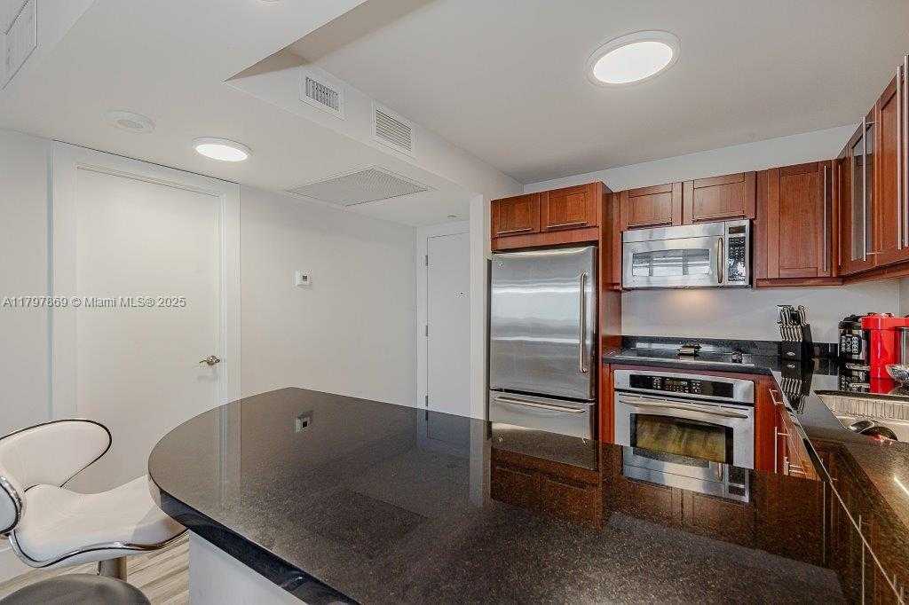 Small Image of 2301 COLLINS AVE #1532, Miami Beach Number 26