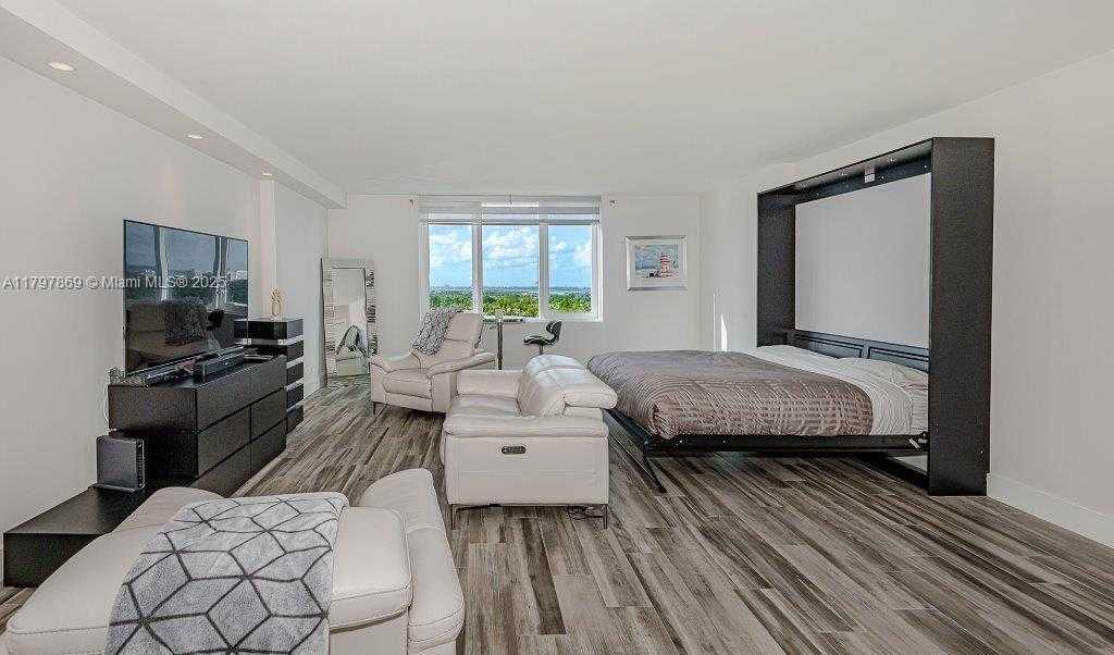 Small Image of 2301 COLLINS AVE #1532, Miami Beach Number 5