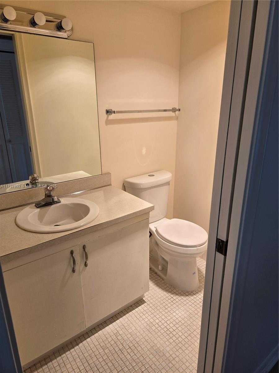 Small Image of 2904 VICTORIA PL #F3, Coconut Creek Number 11