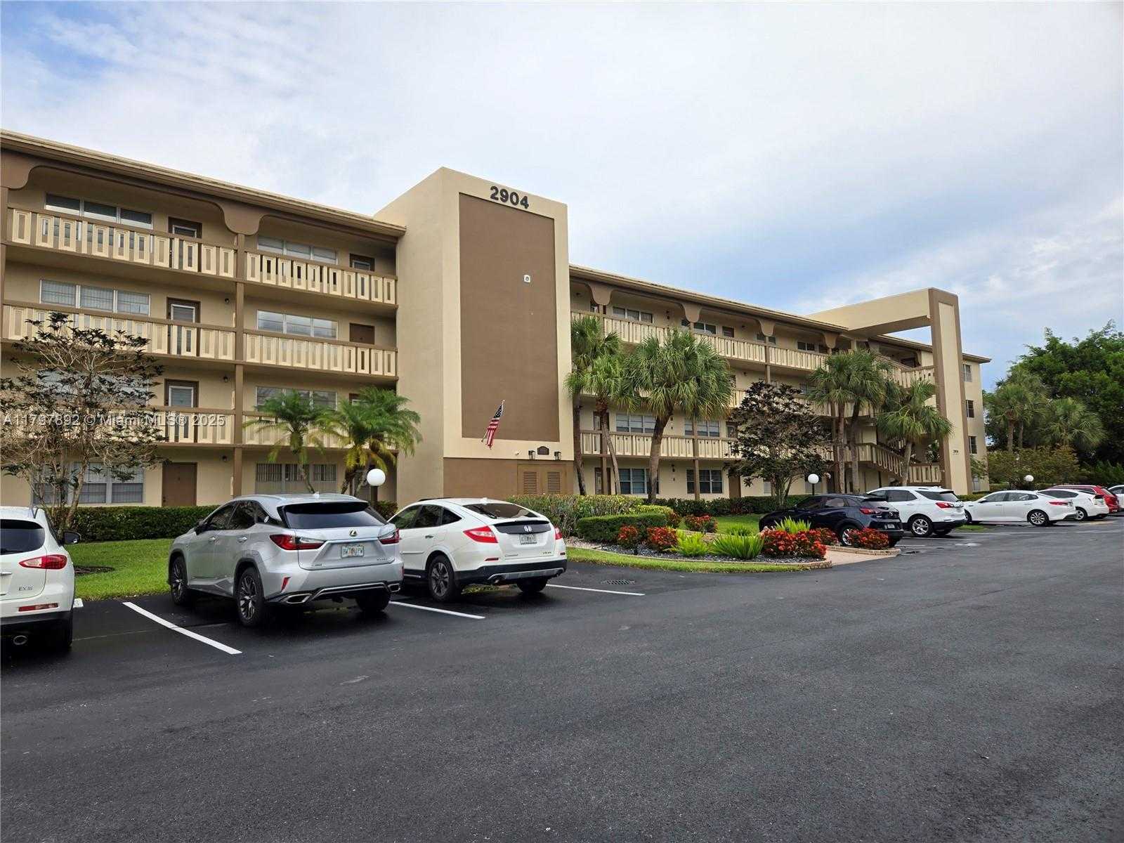 Small Image of 2904 VICTORIA PL #F3, Coconut Creek Number 12