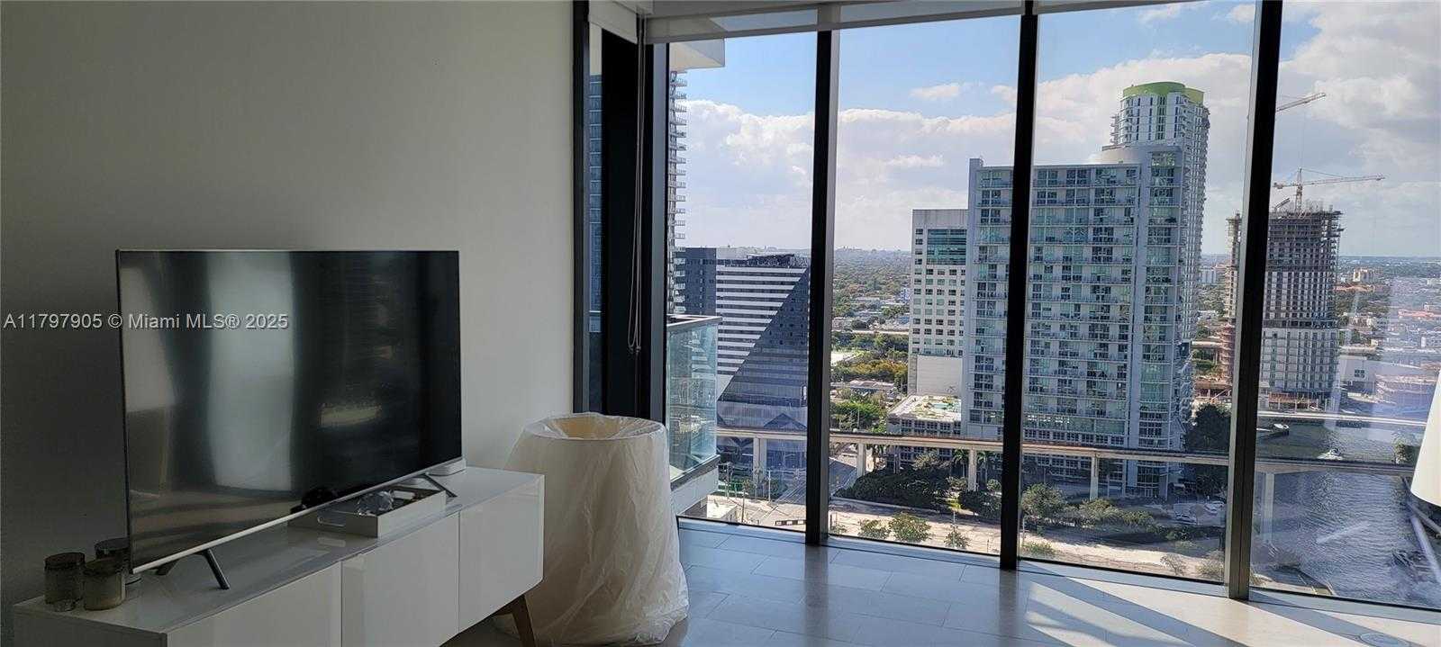 Small Image of 68 SOUTH EAST 6TH ST #2110, Miami Number 11