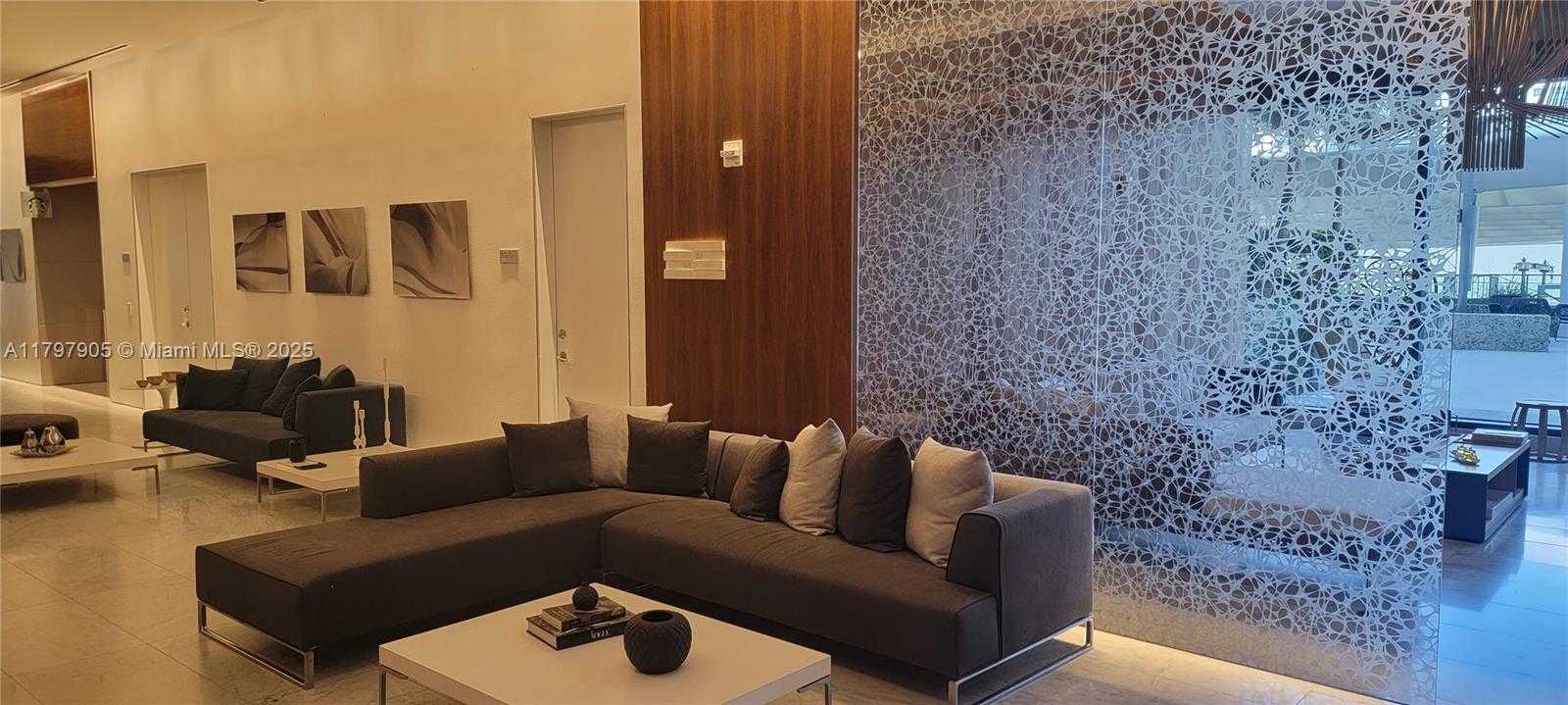 Small Image of 68 SOUTH EAST 6TH ST #2110, Miami Number 36