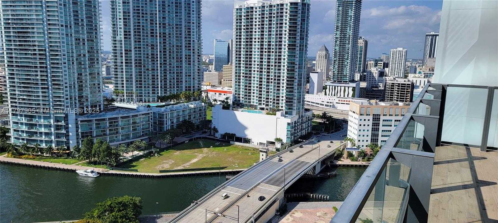 Small Image of 68 SOUTH EAST 6TH ST #2110, Miami Number 8