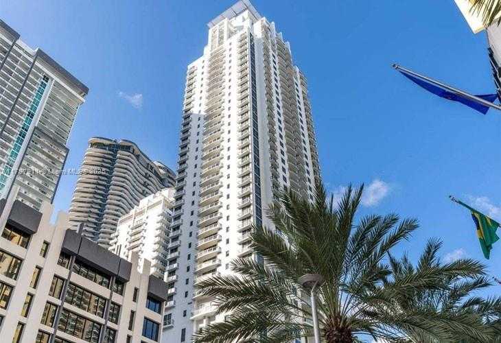 Small Image of 1060 BRICKELL AVE #1701, Miami Number 12