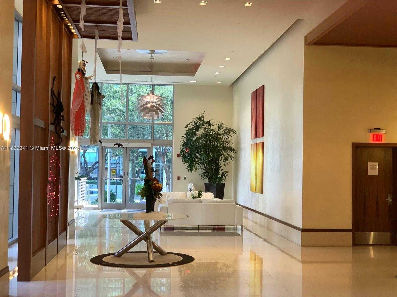 Small Image of 1060 BRICKELL AVE #1701, Miami Number 9