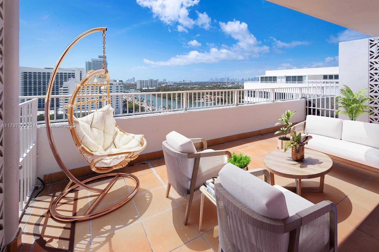 Small Image of 4747 COLLINS AVE #PH04, Miami Beach Number 6