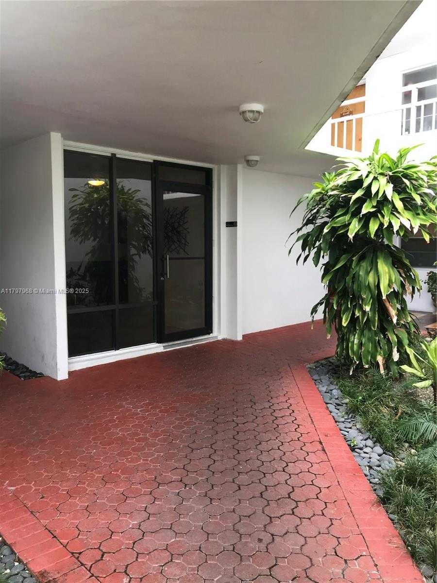 Small Image of 1075 93RD ST #404, Bay Harbor Islands Number 2