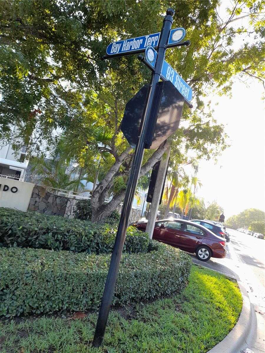Small Image of 1075 93RD ST #404, Bay Harbor Islands Number 3
