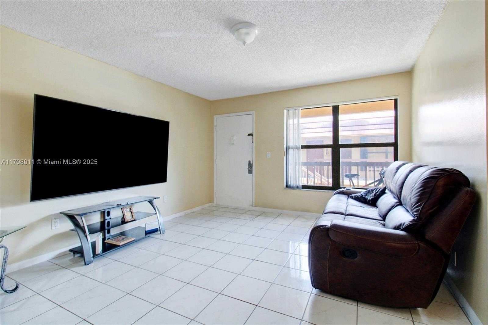 Small Image of 14865 SOUTH WEST 104TH ST #26-22, Miami Number 4