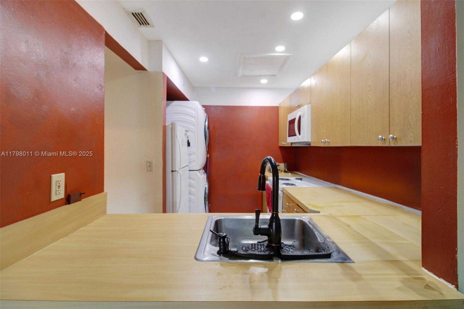 Small Image of 14865 SOUTH WEST 104TH ST #26-22, Miami Number 6
