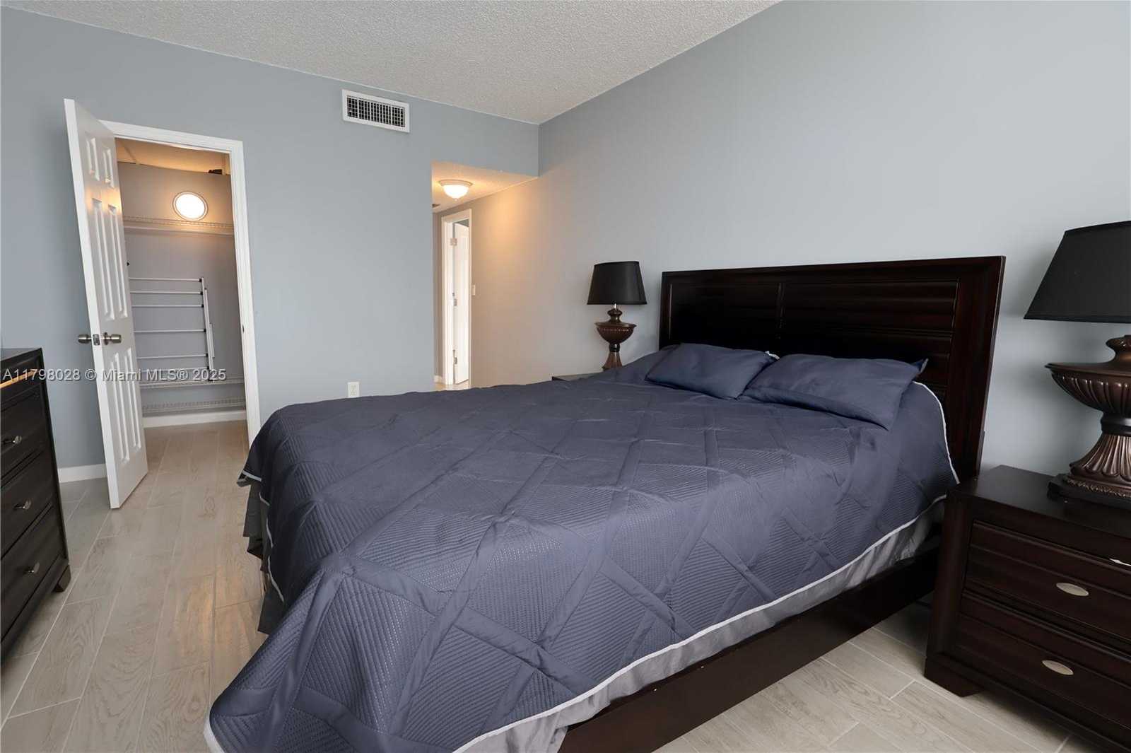 Small Image of 1985 SOUTH OCEAN DR #21D, Hallandale Beach Number 14