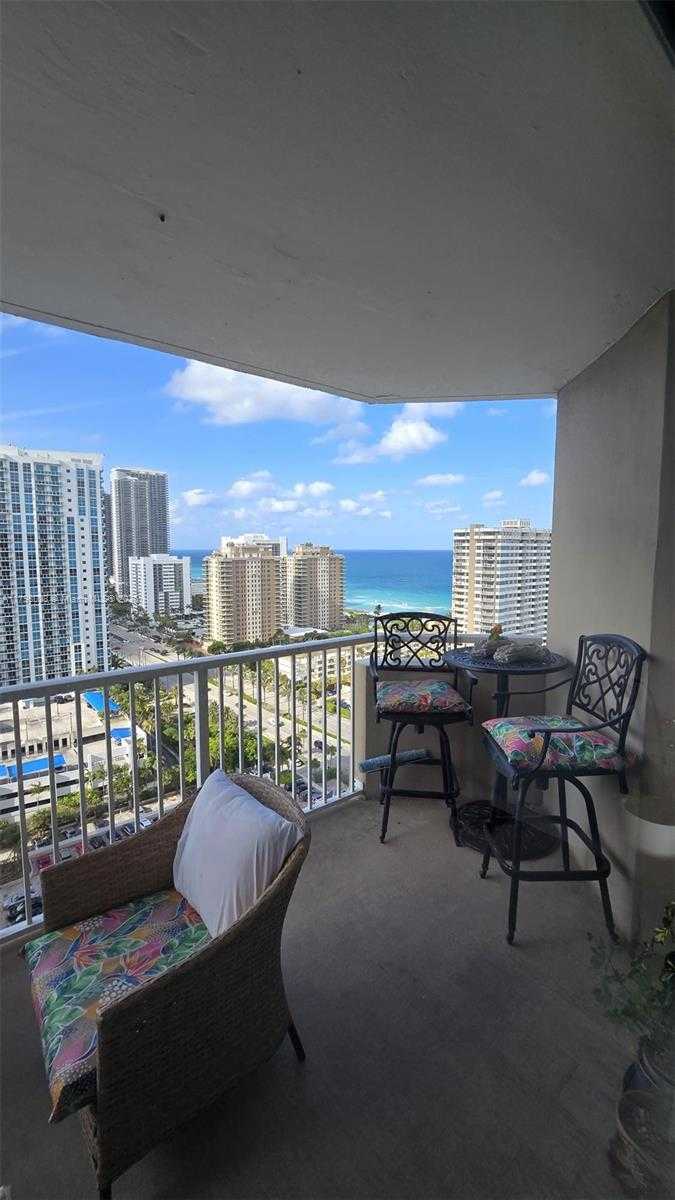 Small Image of 1985 SOUTH OCEAN DR #21D, Hallandale Beach Number 4