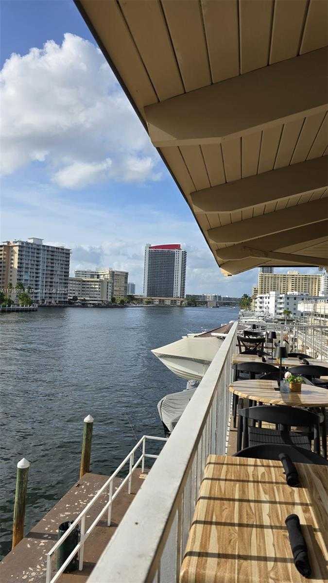 Small Image of 1985 SOUTH OCEAN DR #21D, Hallandale Beach Number 6