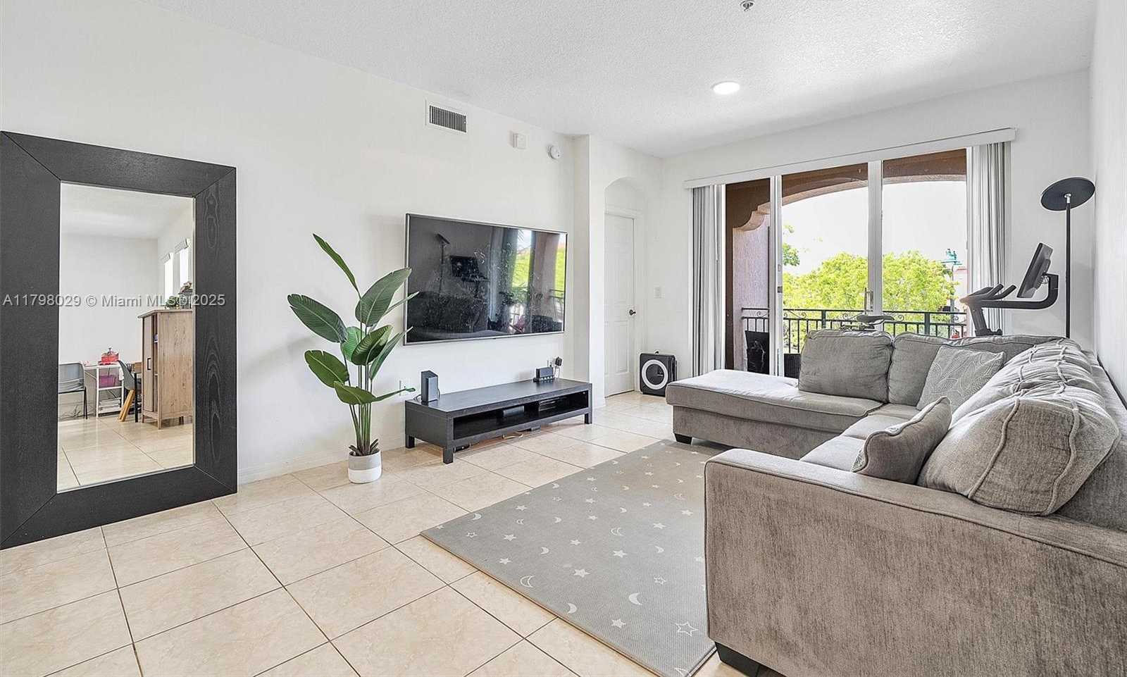 Small Image of 6420 NORTH WEST 114TH AVE #1338, Doral Number 5