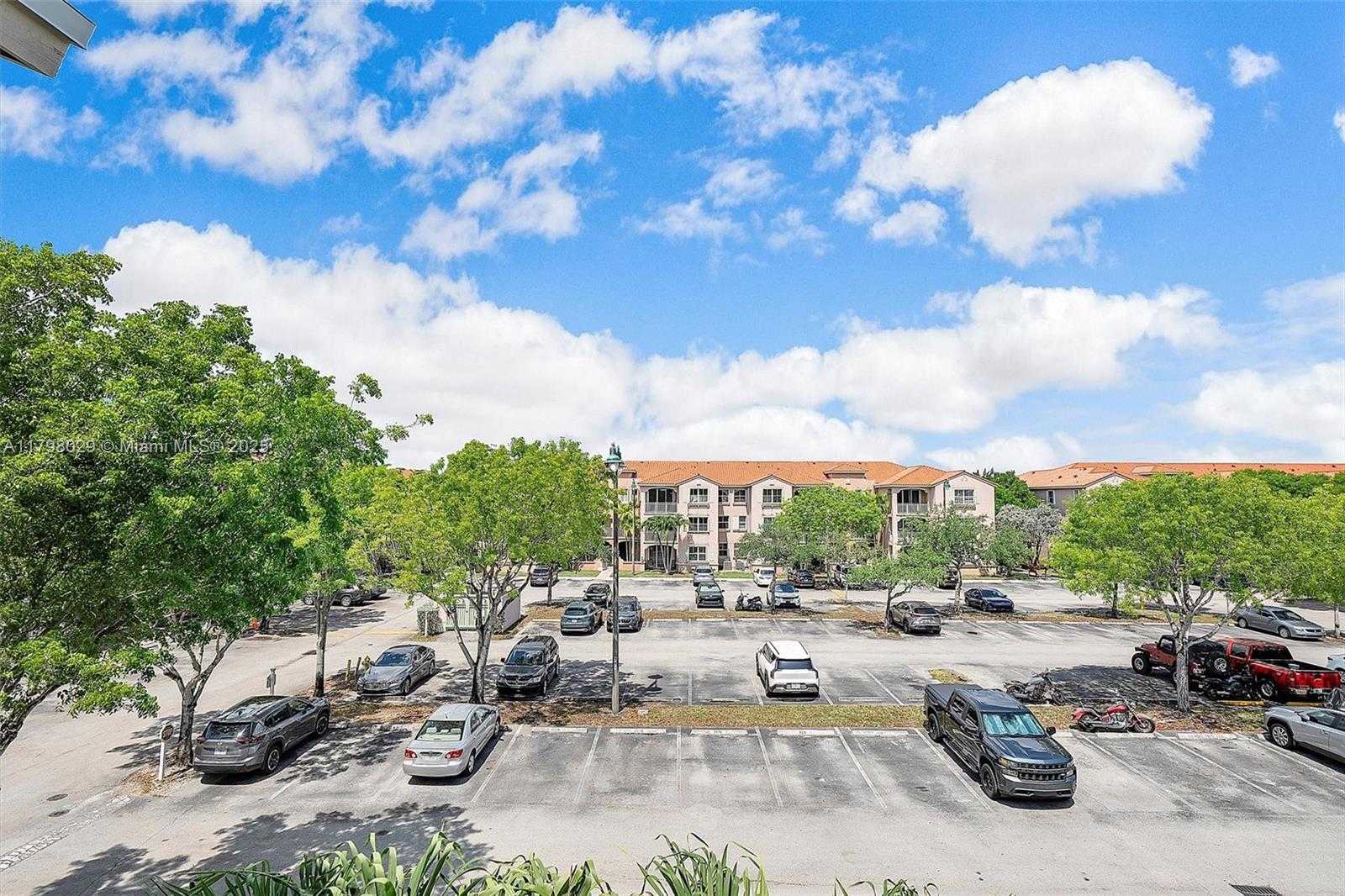 Small Image of 6420 NORTH WEST 114TH AVE #1338, Doral Number 7