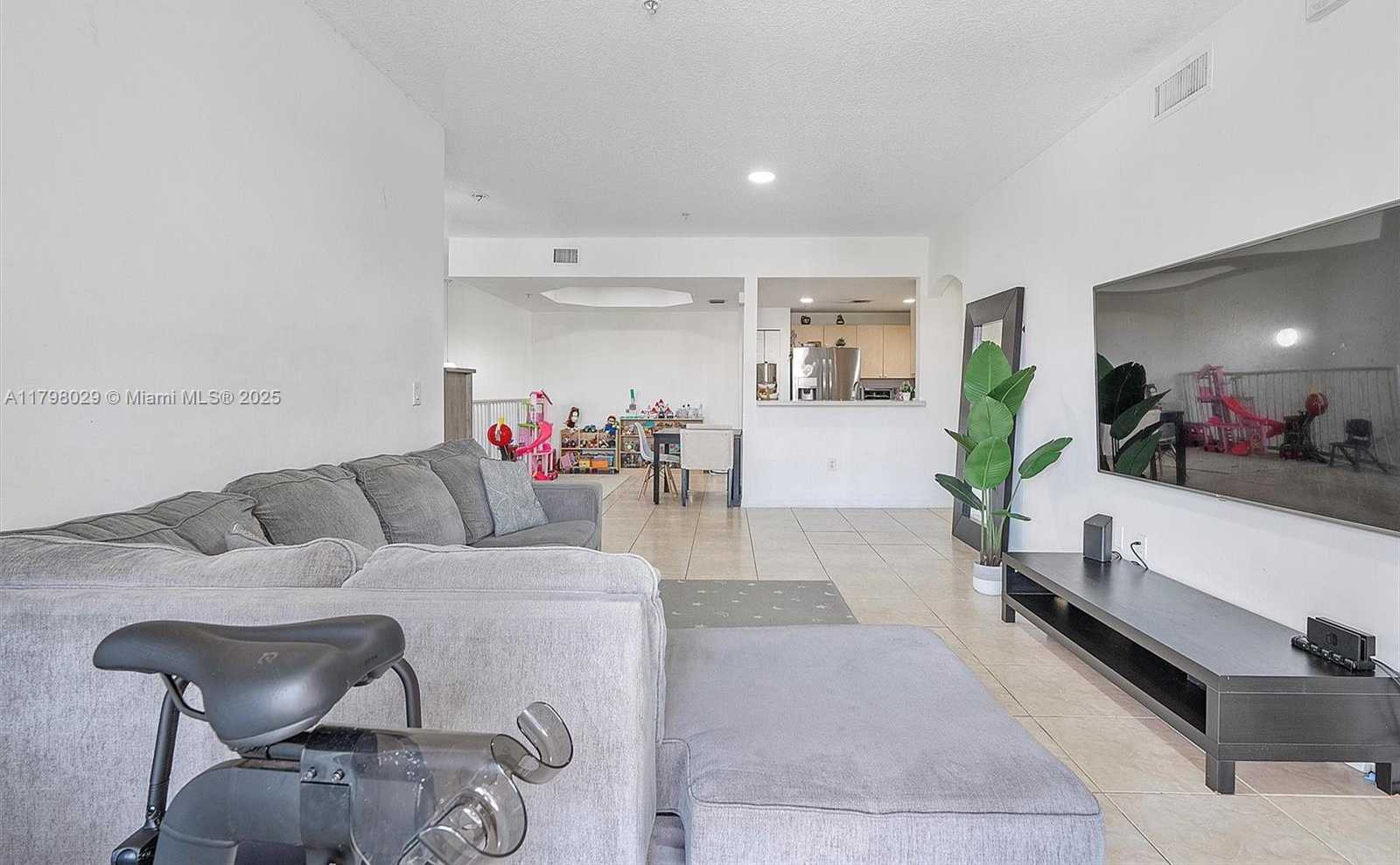 Small Image of 6420 NORTH WEST 114TH AVE #1338, Doral Number 8