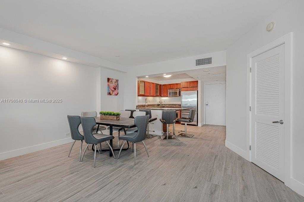 Small Image of 2301 COLLINS AVE #1531, Miami Beach Number 13