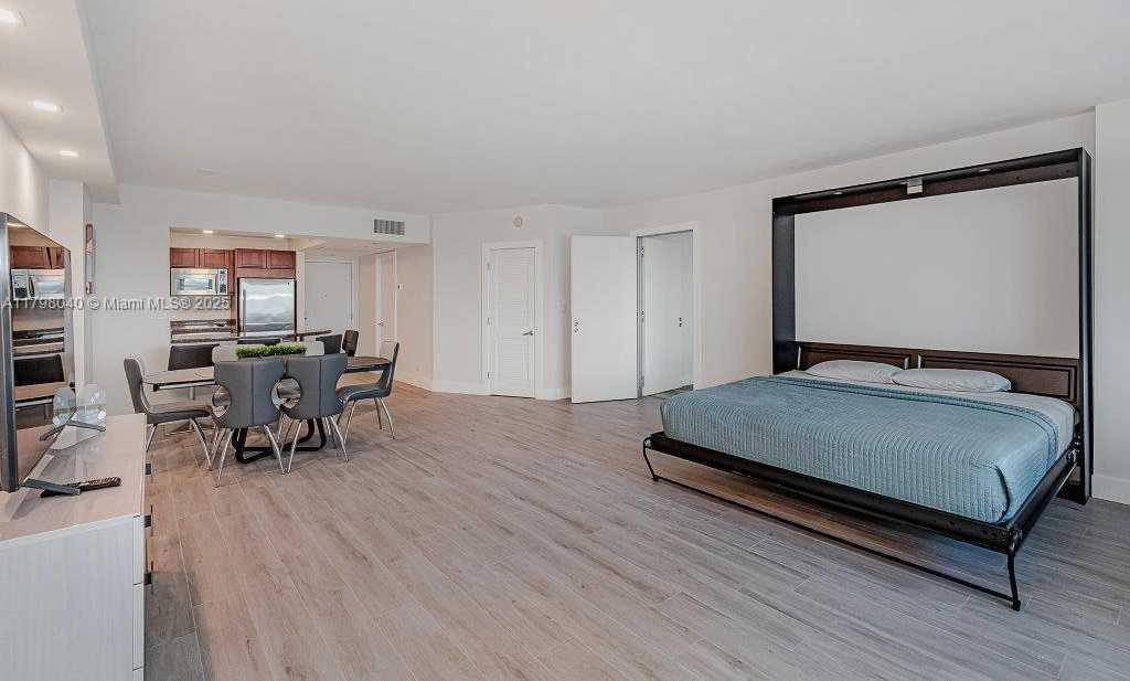 Small Image of 2301 COLLINS AVE #1531, Miami Beach Number 15