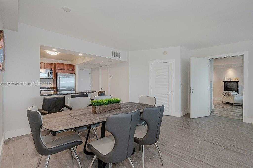 Small Image of 2301 COLLINS AVE #1531, Miami Beach Number 18