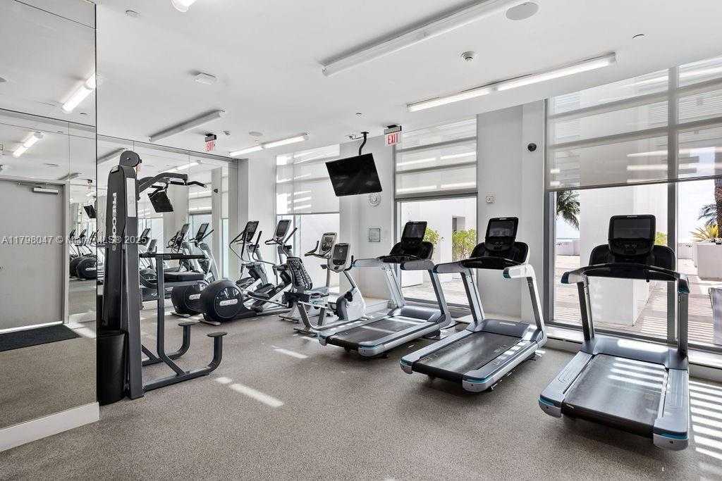 Small Image of 3535 SOUTH OCEAN DR #1104, Hollywood Number 11