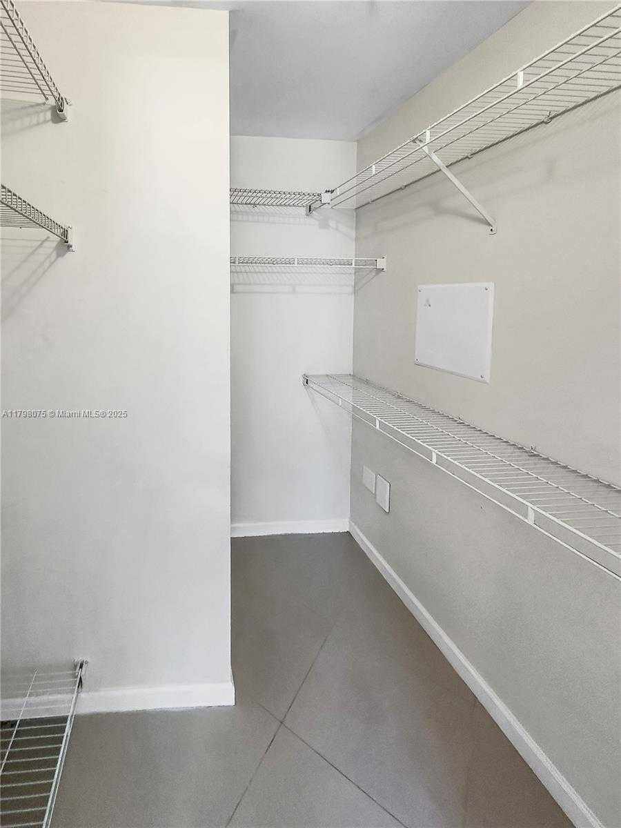 Small Image of 1900 VAN BUREN ST #105B, Hollywood Number 10