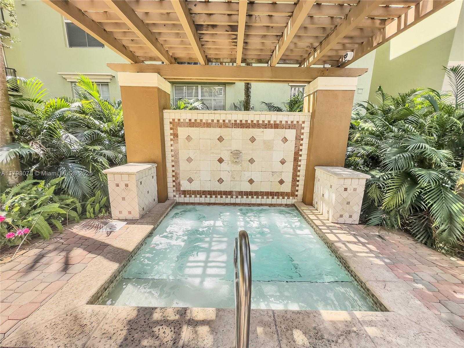 Small Image of 1900 VAN BUREN ST #105B, Hollywood Number 22