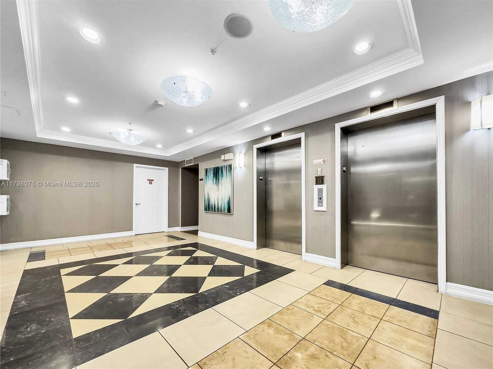 Small Image of 1900 VAN BUREN ST #105B, Hollywood Number 24
