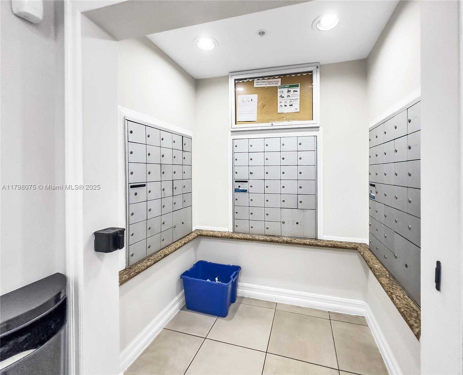 Small Image of 1900 VAN BUREN ST #105B, Hollywood Number 26