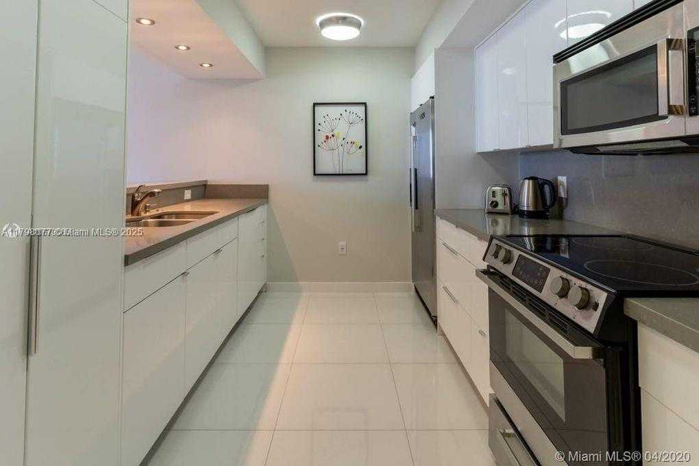 Small Image of 17275 COLLINS AVE #1012, Sunny Isles Beach Number 15