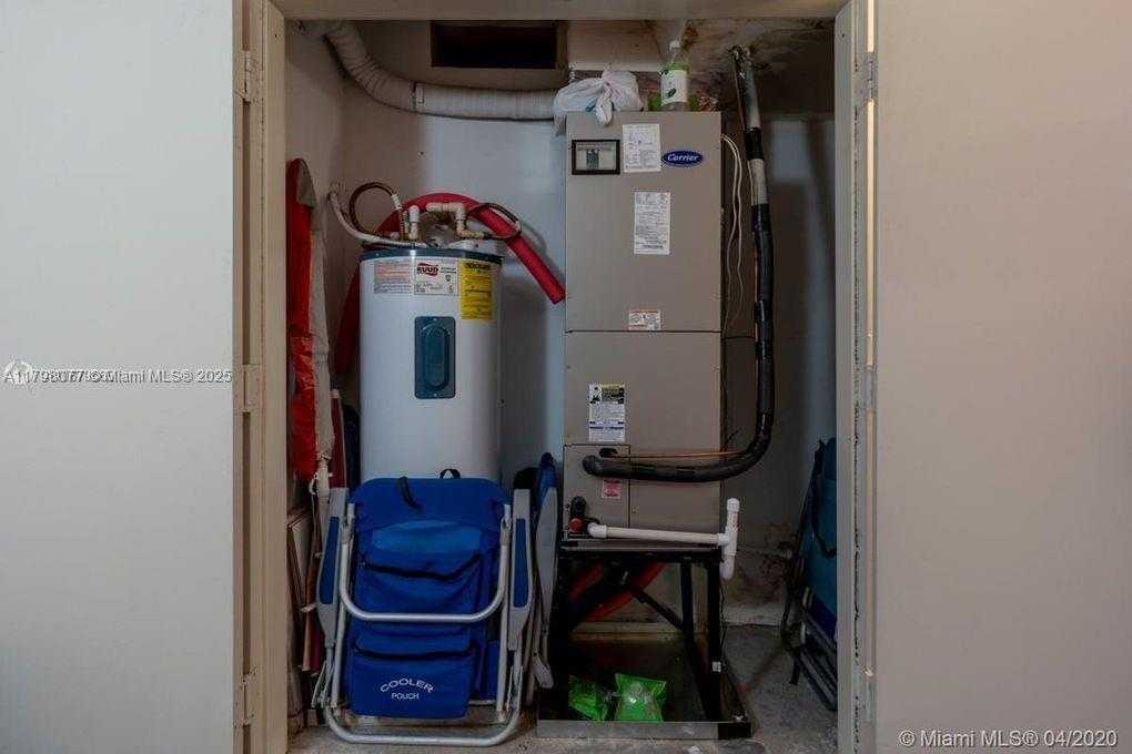 Small Image of 17275 COLLINS AVE #1012, Sunny Isles Beach Number 9