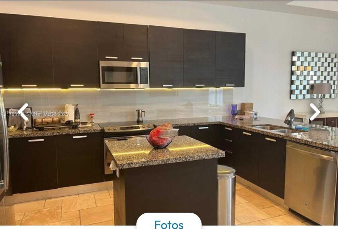 Small Image of 5200 NW 83rd Ct, Doral, FL 33166, USA Number 20