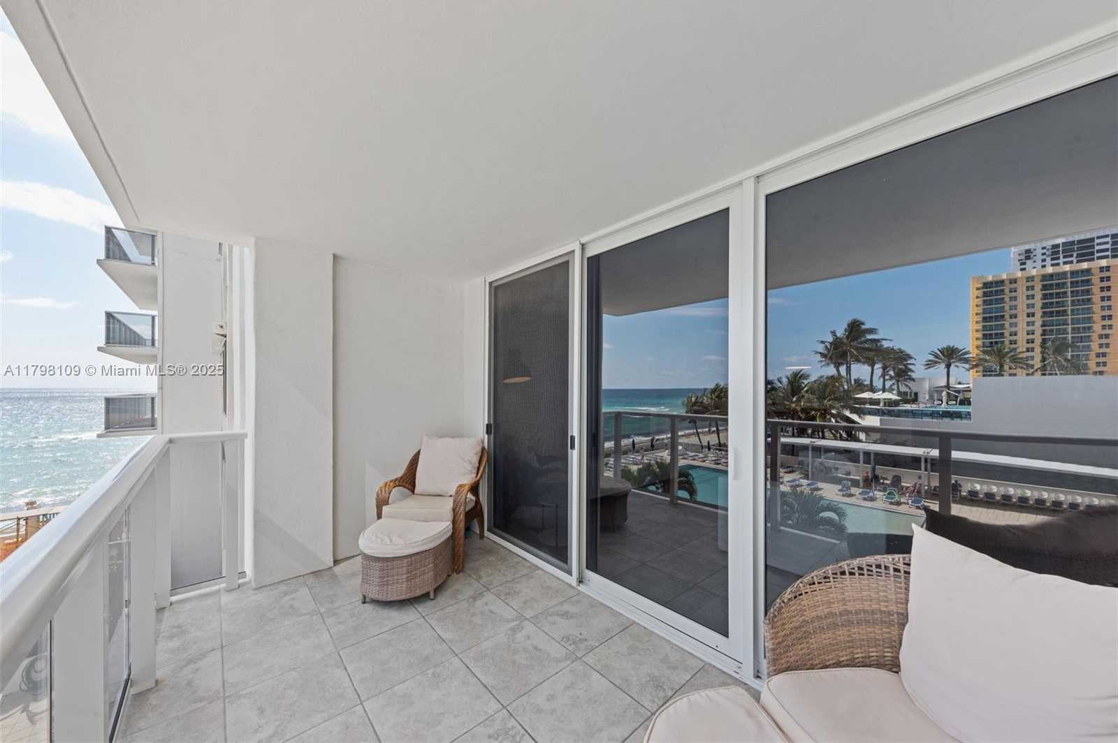 Small Image of 2751 SOUTH OCEAN DR #403S, Hollywood Number 31