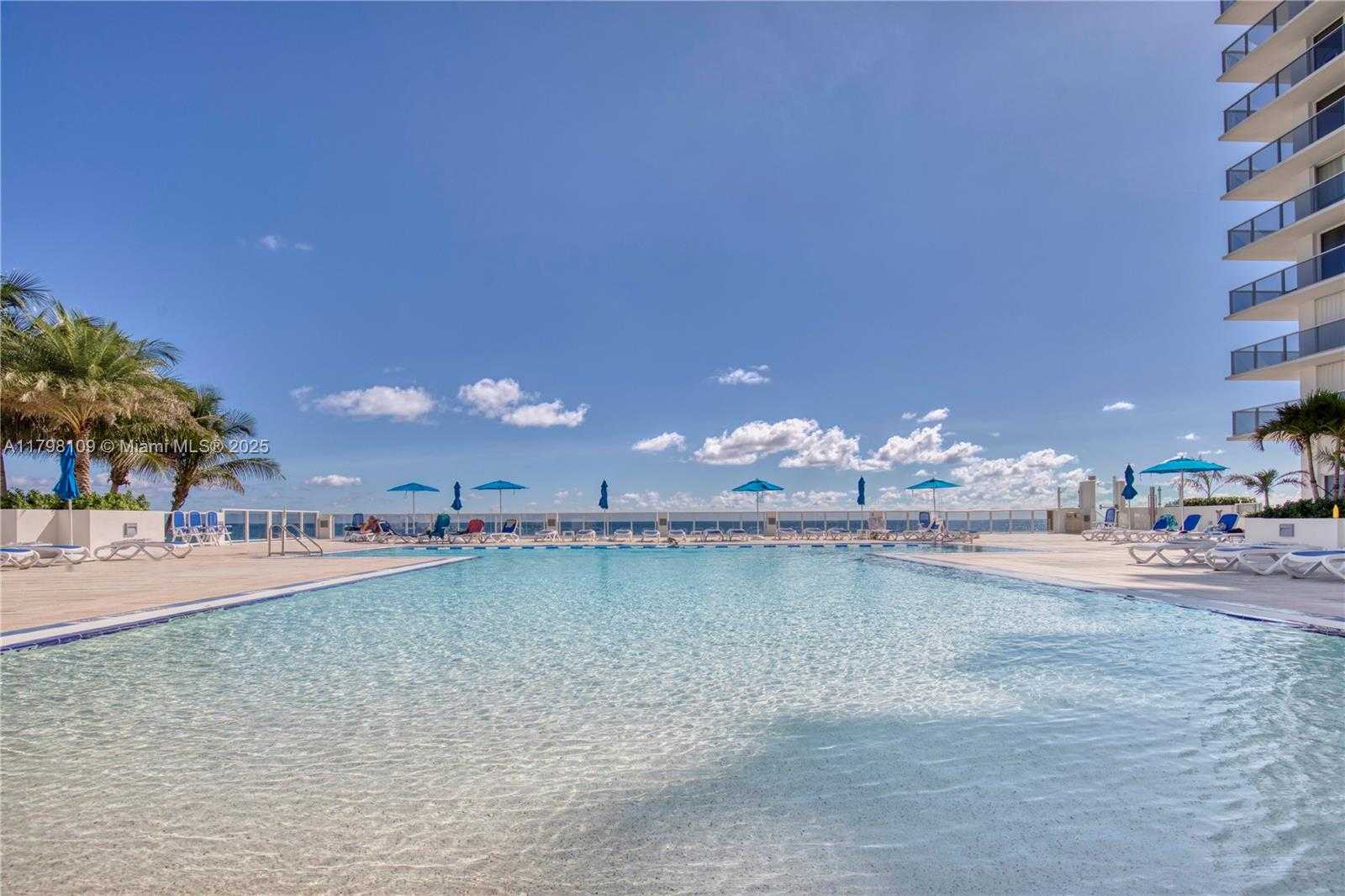 Small Image of 2751 SOUTH OCEAN DR #403S, Hollywood Number 37