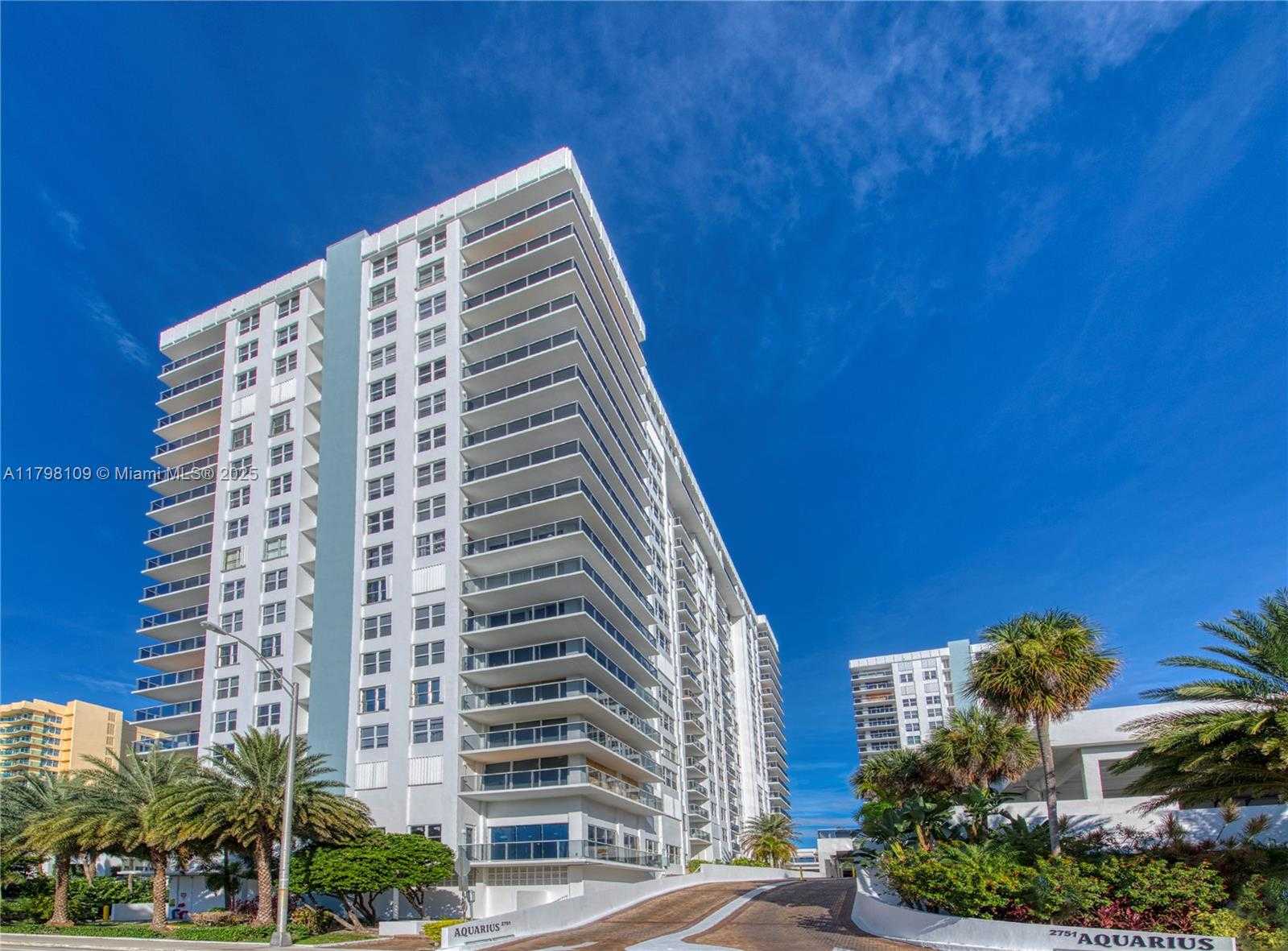 Small Image of 2751 SOUTH OCEAN DR #403S, Hollywood Number 38