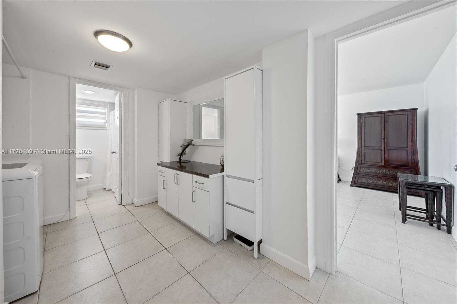 Small Image of 2751 SOUTH OCEAN DR #403S, Hollywood Number 6