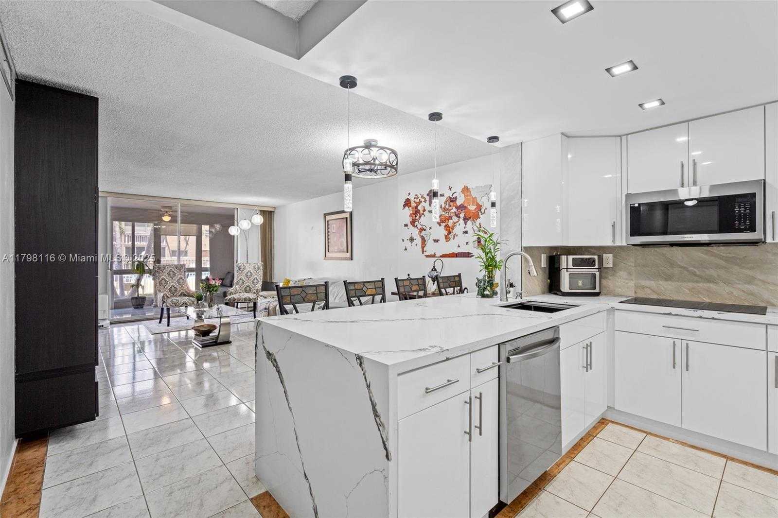 Small Image of 421 NORTH EAST 14TH AVE #103, Hallandale Beach Number 2