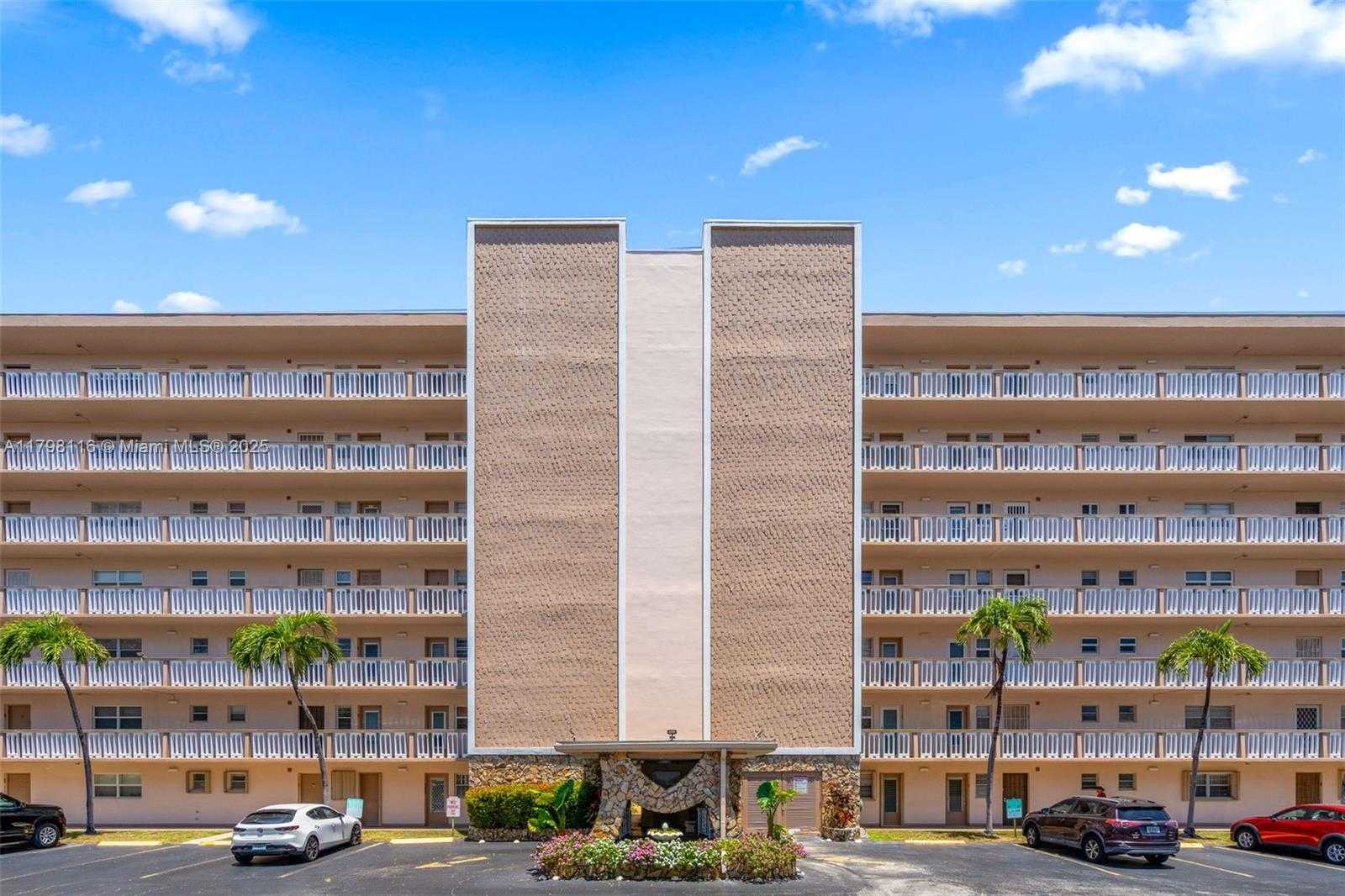 Small Image of 421 NORTH EAST 14TH AVE #103, Hallandale Beach Number 29