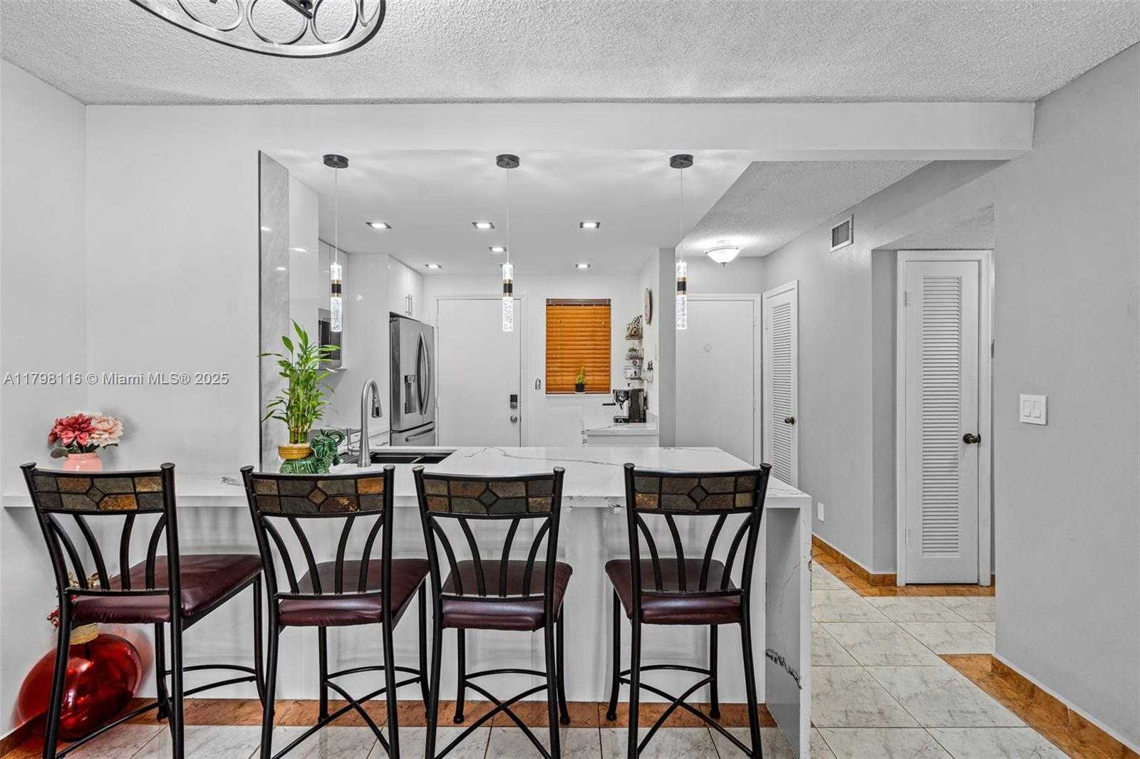 Small Image of 421 NORTH EAST 14TH AVE #103, Hallandale Beach Number 3
