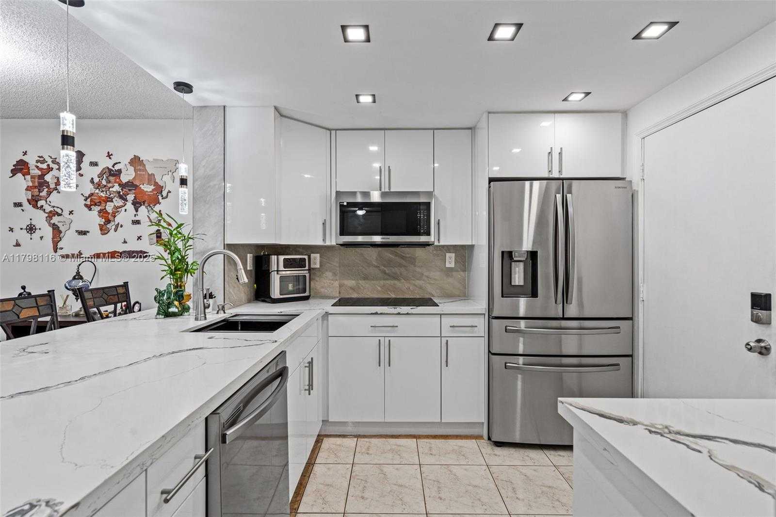 Small Image of 421 NORTH EAST 14TH AVE #103, Hallandale Beach Number 4