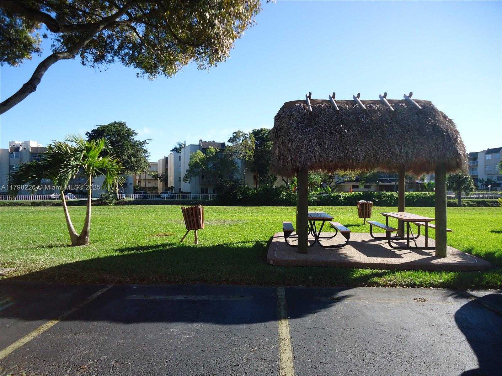 Small Image of 7860 CAMINO REAL #L-407, Miami Number 8