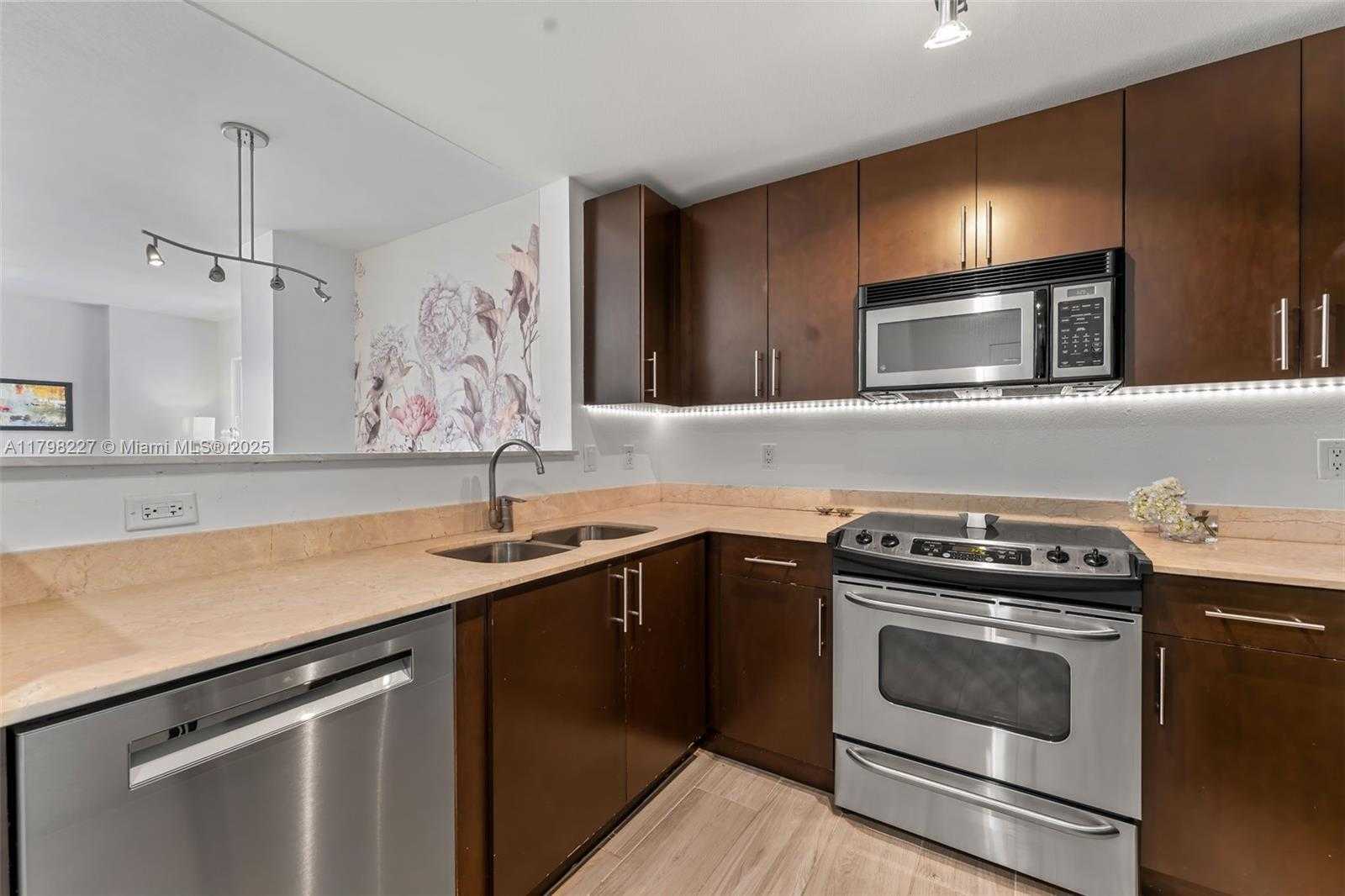 Small Image of 10 ARAGON AVE #1107, Coral Gables Number 10