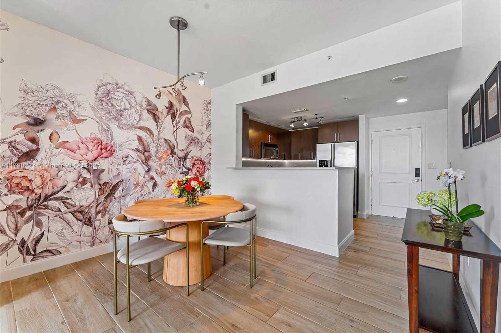 Small Image of 10 ARAGON AVE #1107, Coral Gables Number 14