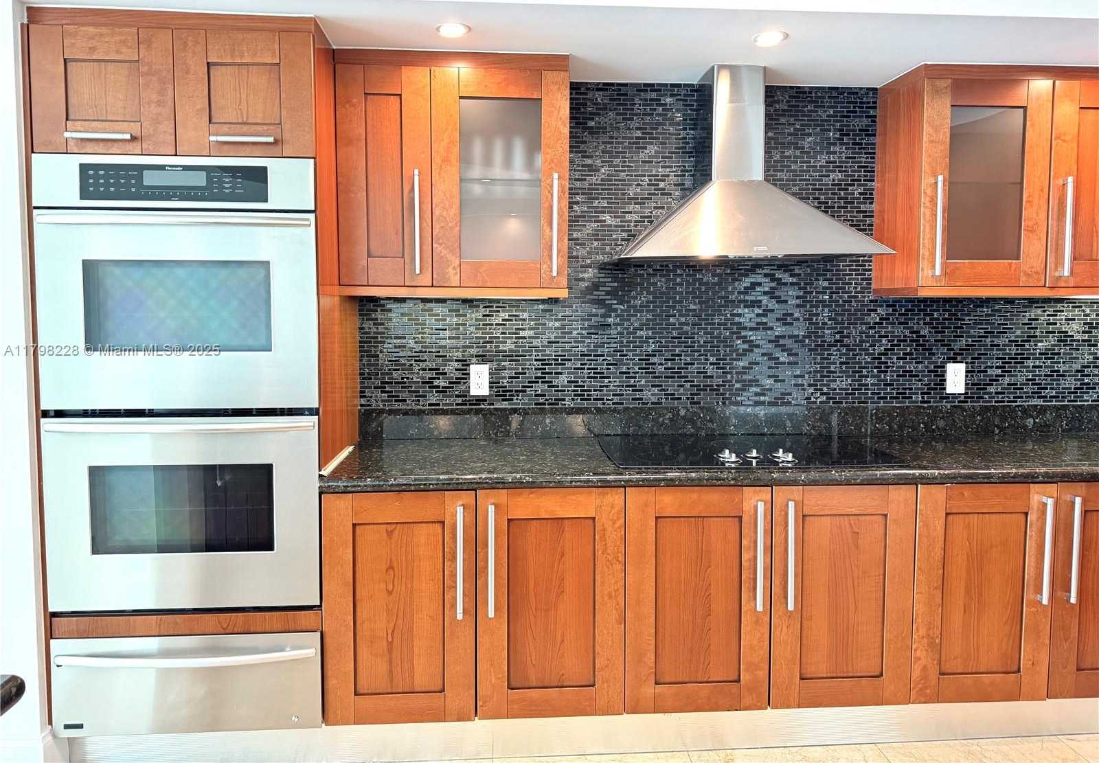 Small Image of 3301 NORTH EAST 183RD ST #1604, Aventura Number 6
