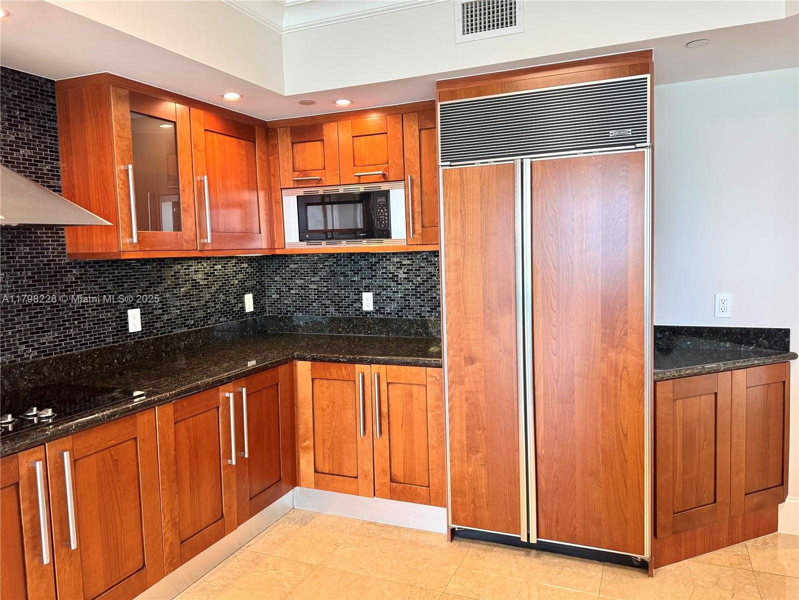 Small Image of 3301 NORTH EAST 183RD ST #1604, Aventura Number 7