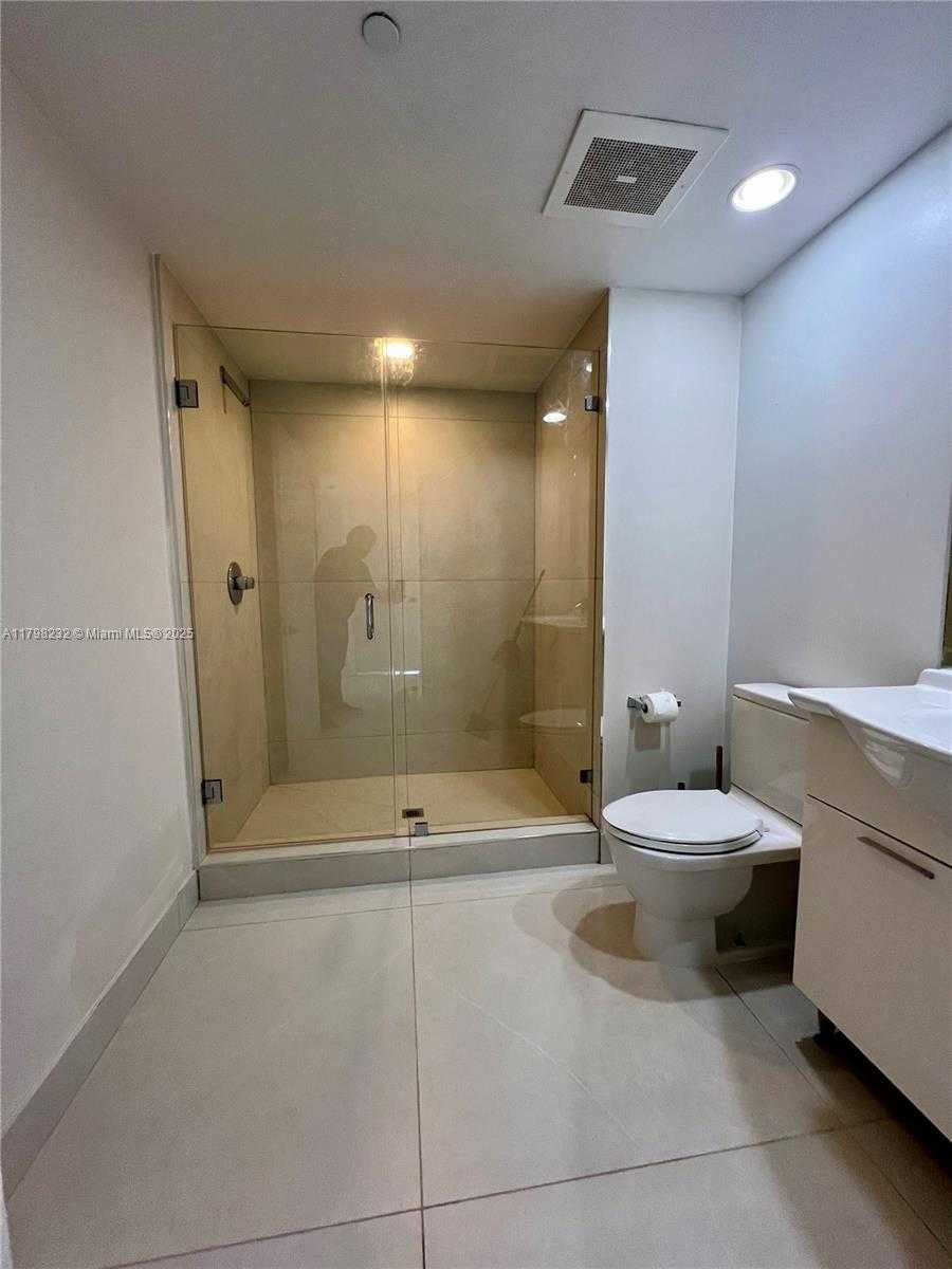 Small Image of 485 BRICKELL AVE #4410, Miami Number 12