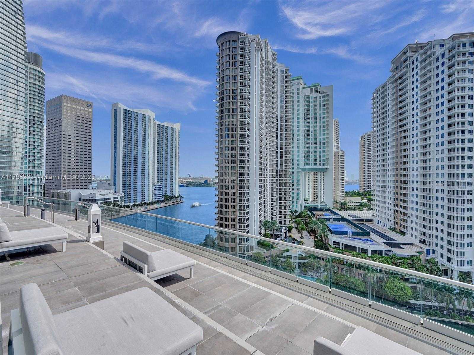 Small Image of 485 BRICKELL AVE #4410, Miami Number 23