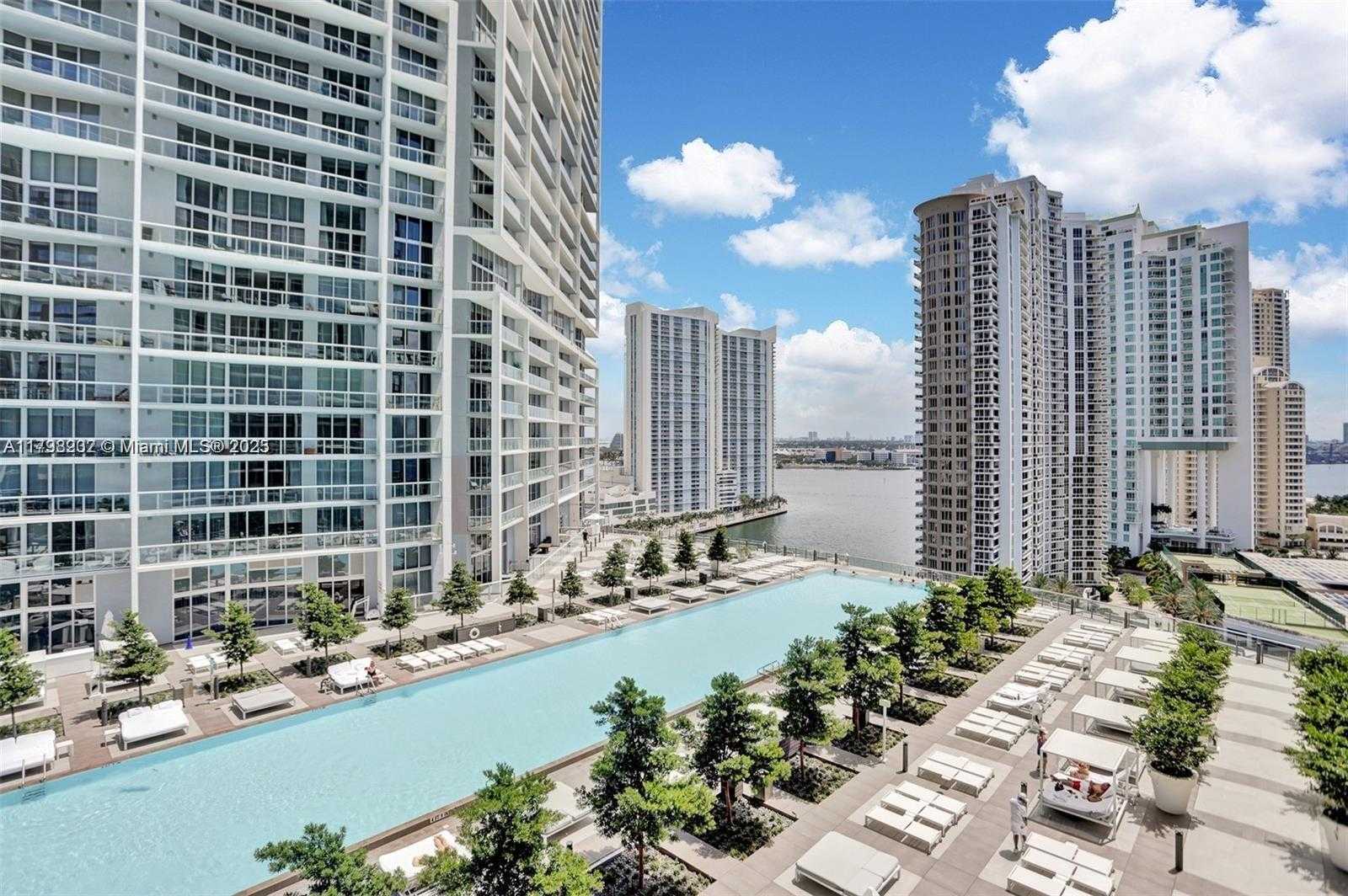 Small Image of 485 BRICKELL AVE #4410, Miami Number 37
