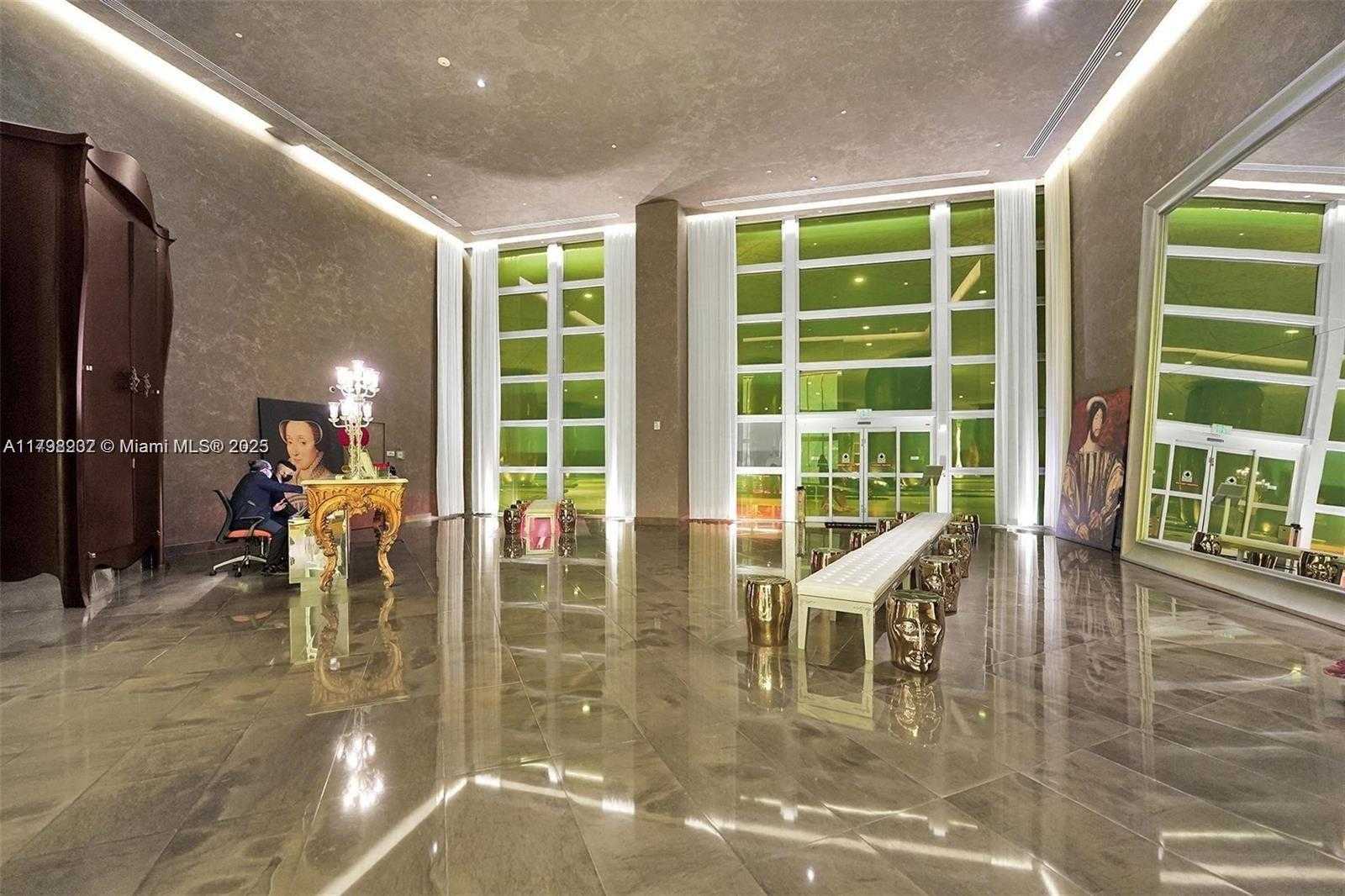 Small Image of 485 BRICKELL AVE #4410, Miami Number 40