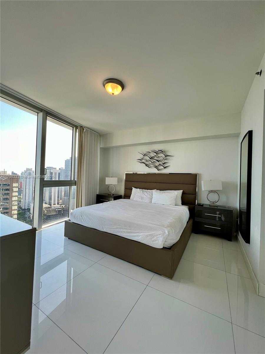 Small Image of 485 BRICKELL AVE #4410, Miami Number 9