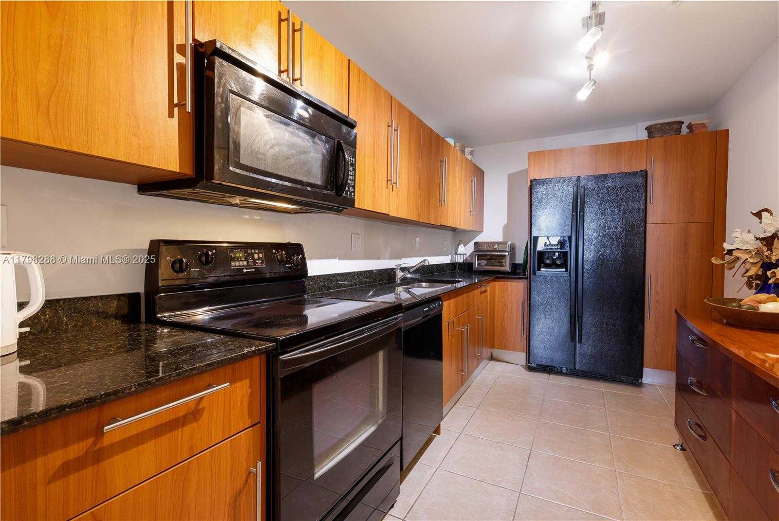 Small Image of 3001 SOUTH OCEAN DR #443, Hollywood Number 11